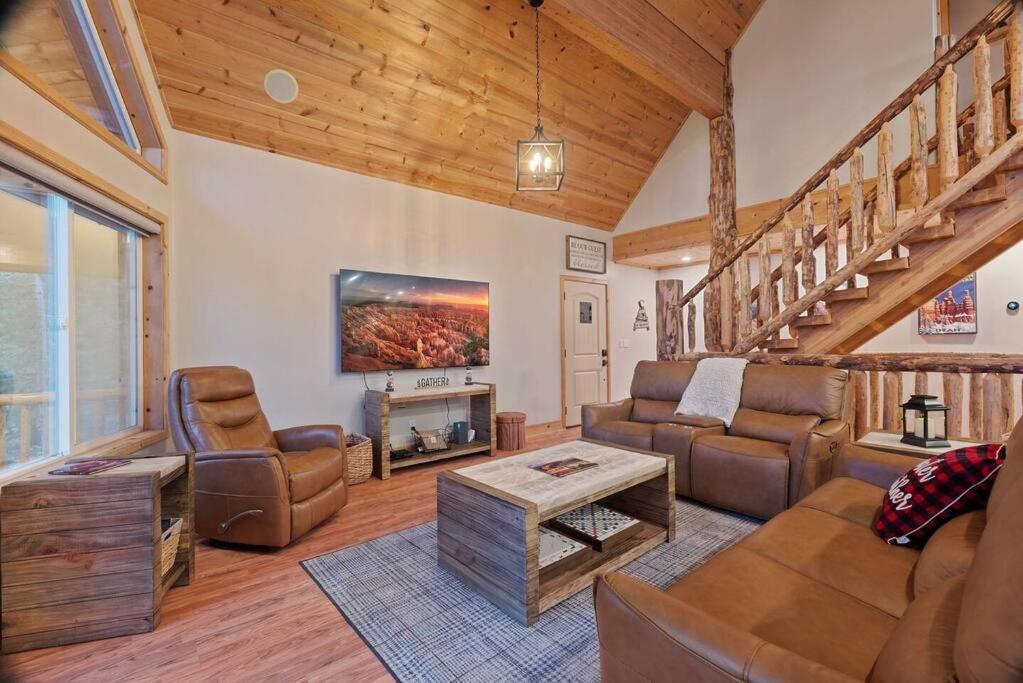 Canyon Country Chalet Duck Creek Village Exterior photo